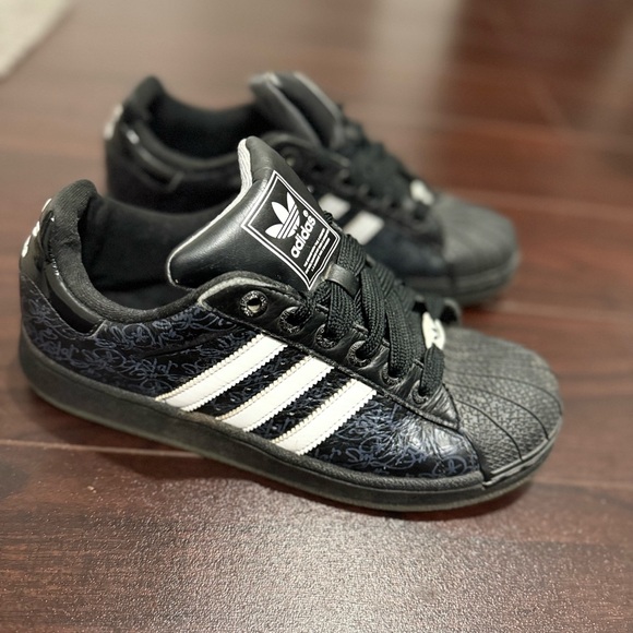 Adidas sneakers - Picture 1 of 4